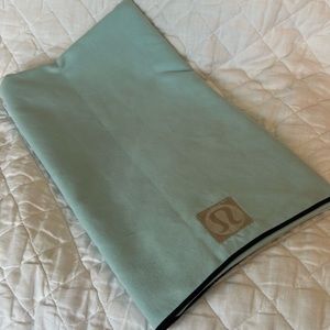 Lululemon eQua Mat Towel 26" X 71" Yoga Exercise Slip Resistant